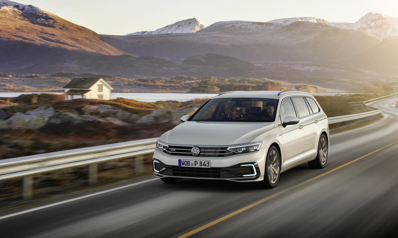 VW Passat Kombi Front