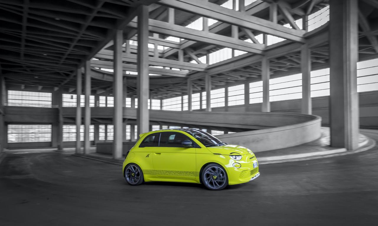 20221122_ab_abarth_500e_005-637ca93687e25.jpg Abarth 500e