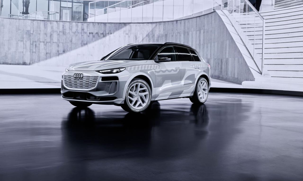 Audi_1.jpg Audi Q6 e-tron Prototyp Front/Seite