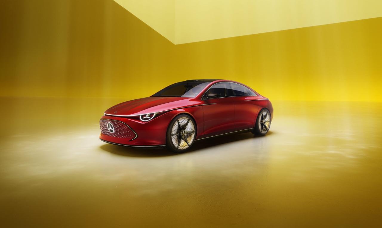 Mercedes Concept CLA Class Front/Seite