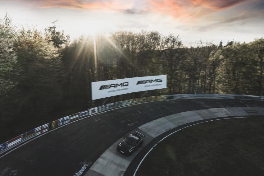 Porsche 911 GT2 RS MR Rekord Caracciola-Karussell Front