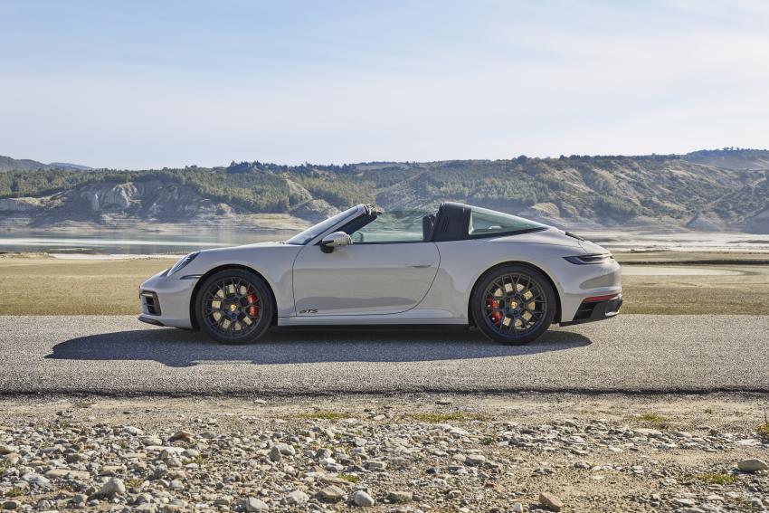 Porsche 911 Targa 4 GTS Seite