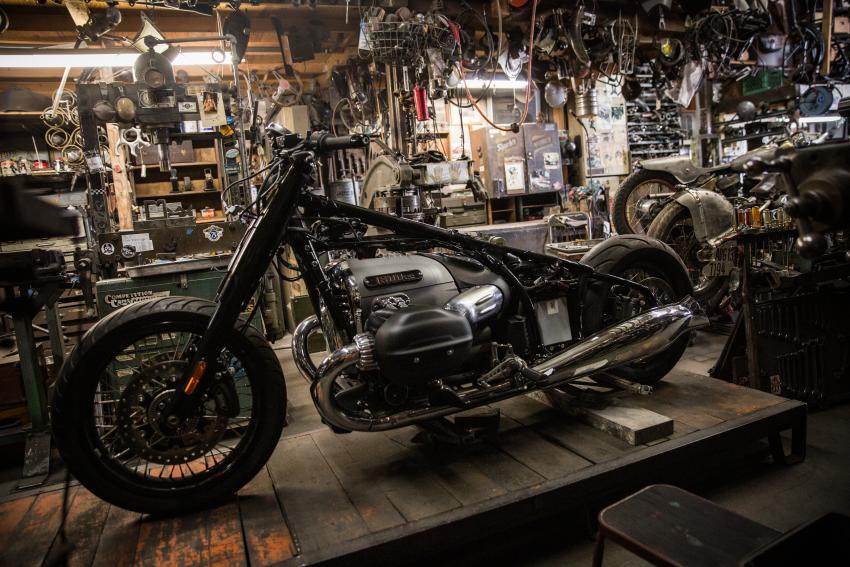 BMW R 18 Shinya Kimura in Werkstatt Seite