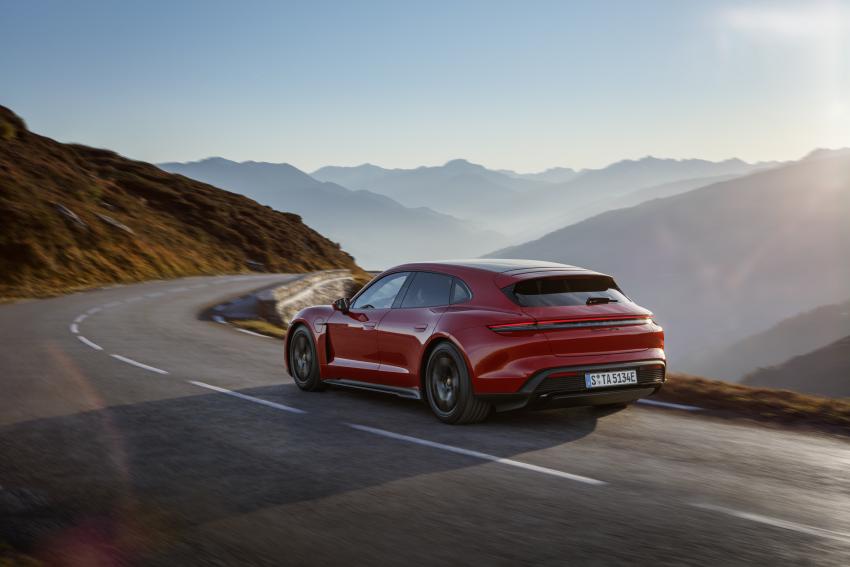 Porsche Taycan GTS 5.jpg Porsche Taycan GTS Sport Turismo Heck