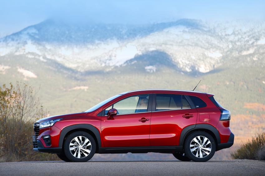 suzuki_s-cross_hybrid_allgrip_5.jpeg Suzuki S-Cross Seitenansicht