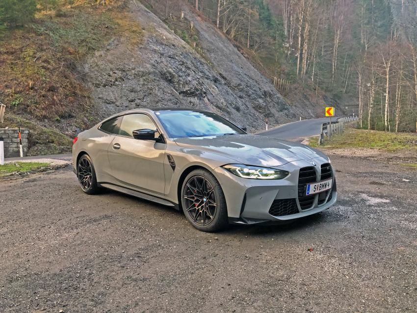 Bei mittelschnellen Kurven und nassem Asphalt ist der Unterhaltungsfaktor des Zimmers groß.