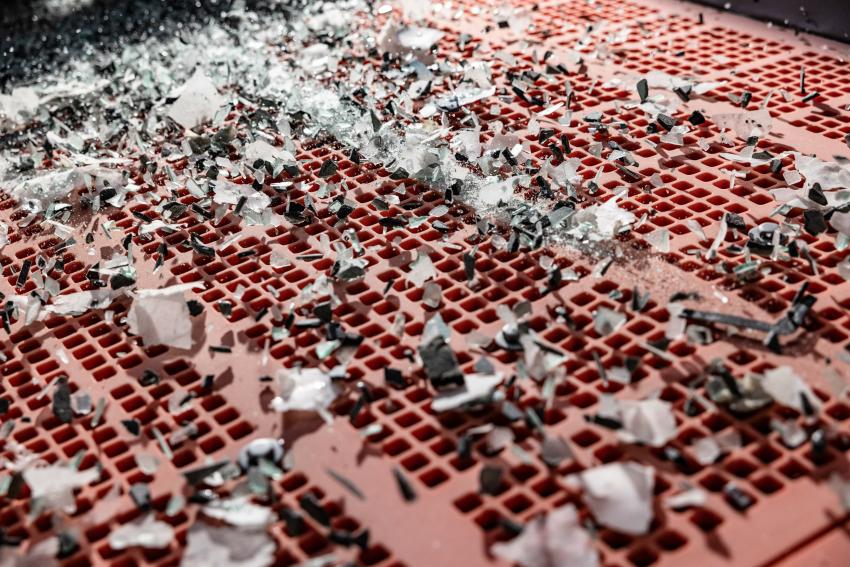 Aussortierung von Autoglas