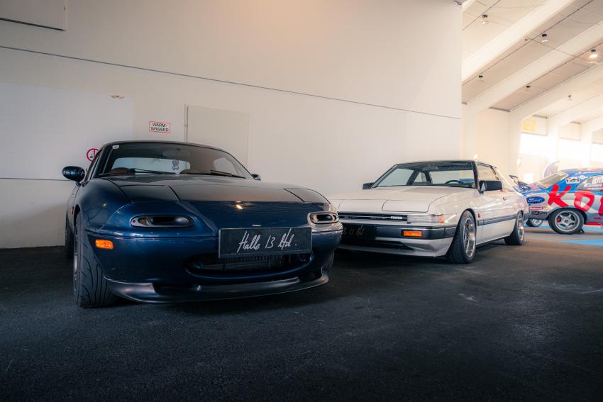 diverse Oldtimer Fahrzeuge