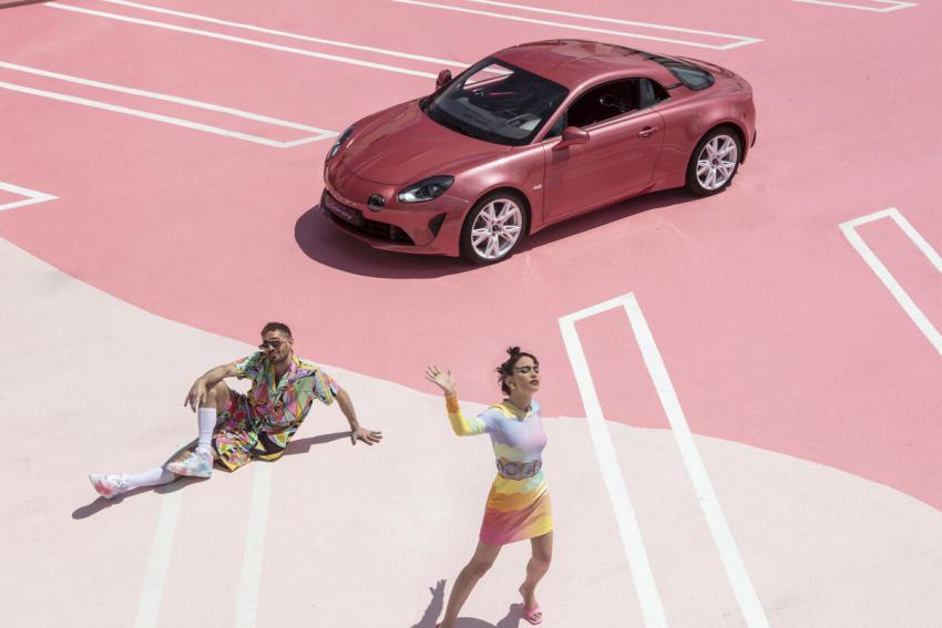 Alpine A110 Miami Colors (8).jpg Alpine A110