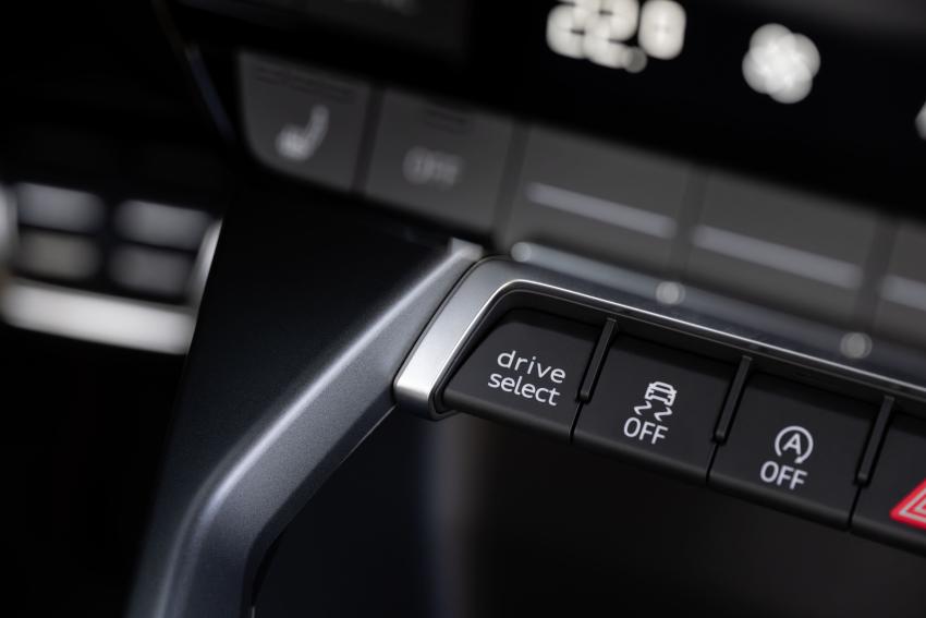 05_Audi.jpg Audi S3 Detail Cockpit Mode-Schalter