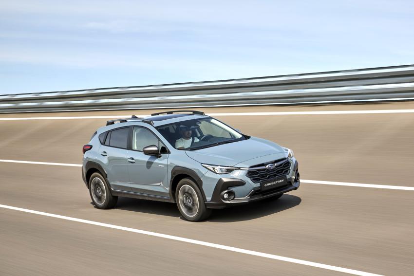 Subaru Crosstrek Front/Seite in Fahrt
