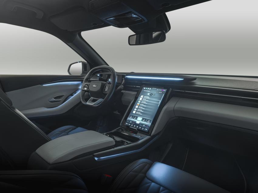 Bild 3_Ford.jpg Ford Explorer Cockpit