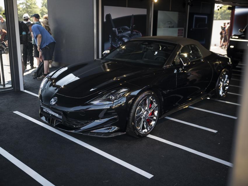 MG Cyberster Front/Seite