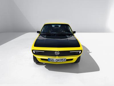 Opel Manta GSe ElektroMOD Front