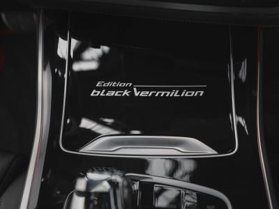 BMW X5 und BMW X6 Edition Black Vermilion Detail Mittelkonsole