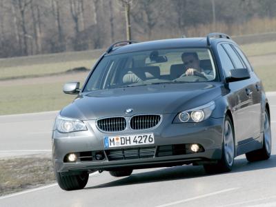 BMW 545i Touring Front