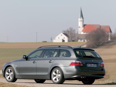 BMW 545i Touring Heck