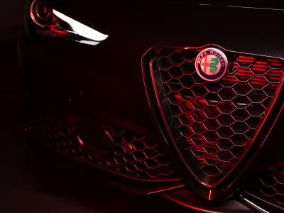 Alfa Romeo Giulia Estrema Grill
