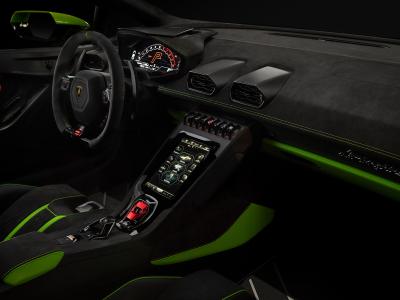 Lamborghini Huracan Tecnica Cockpit