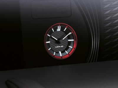 Lexus LC500 Uhr
