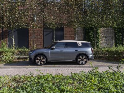 Mini Countryman Seite