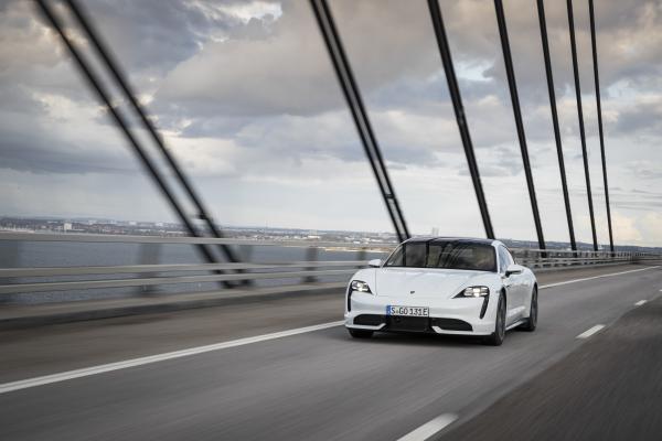 Porsche Taycan Turbo
