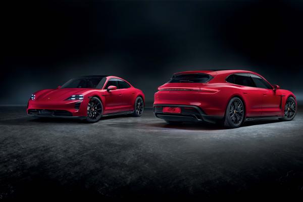 Porsche Taycan GTS Front und Porsche Taycan GTS Sport Turismo Heck