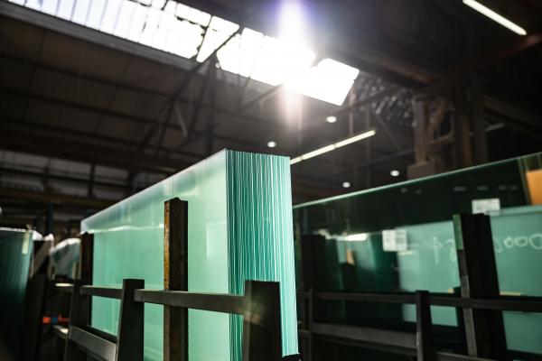 gelagertes Flachglas