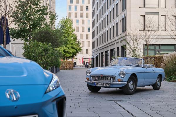 MG4 Front und MG B Front/Seite