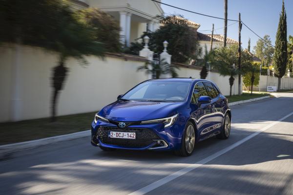 Toyota Corolla Hatchback Front