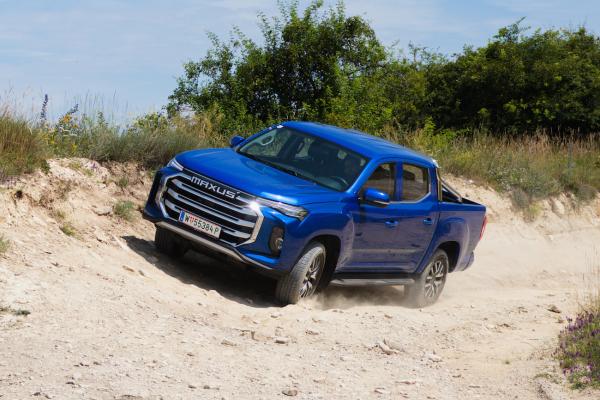 Maxus T90 EV Front Schrägfahrt