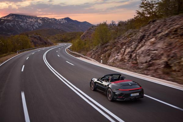 Bild 1_VAV.jpg Porsche 911 Cabrio Heck/Seite in Fahrt