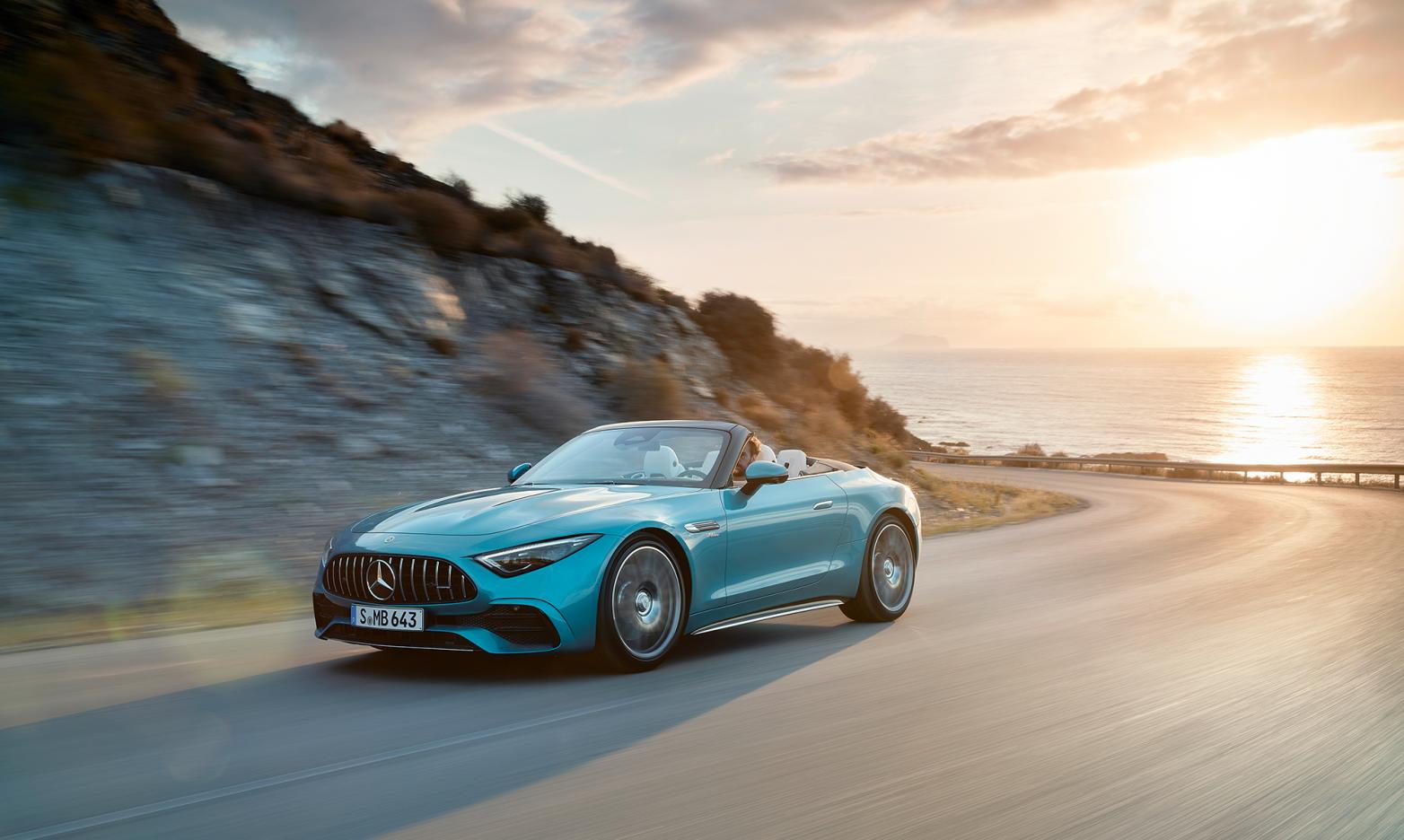 Mercedes-AMG SL 43 in Fahrt