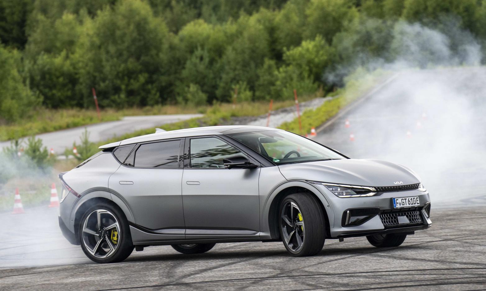 Kia EV6 GT Seite/Front im Drift