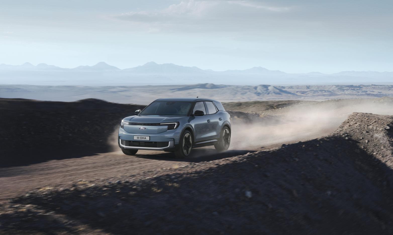 Ford Explorer Front/Seite in Fahrt