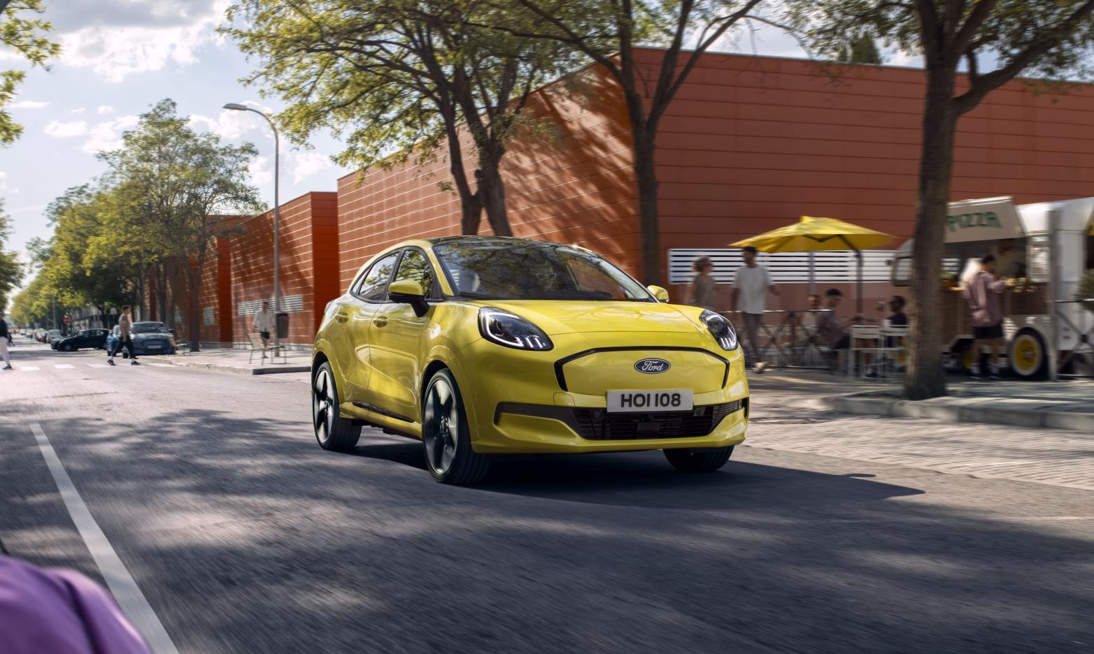 Ford Puma Gen-E Front/Seite in Fahrt