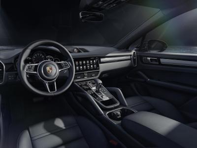 Porsche Cayenne Platinum Edition Cockpit